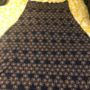 LuLaRoe 2xL Maxi Skirt
